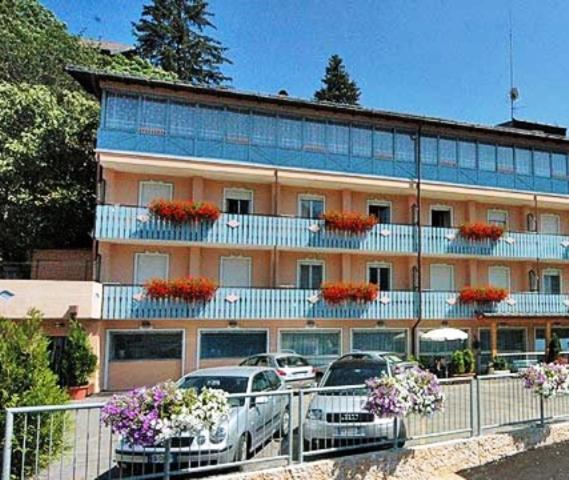 Hotel Piancastello Андало Екстериор снимка