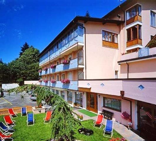Hotel Piancastello Андало Екстериор снимка