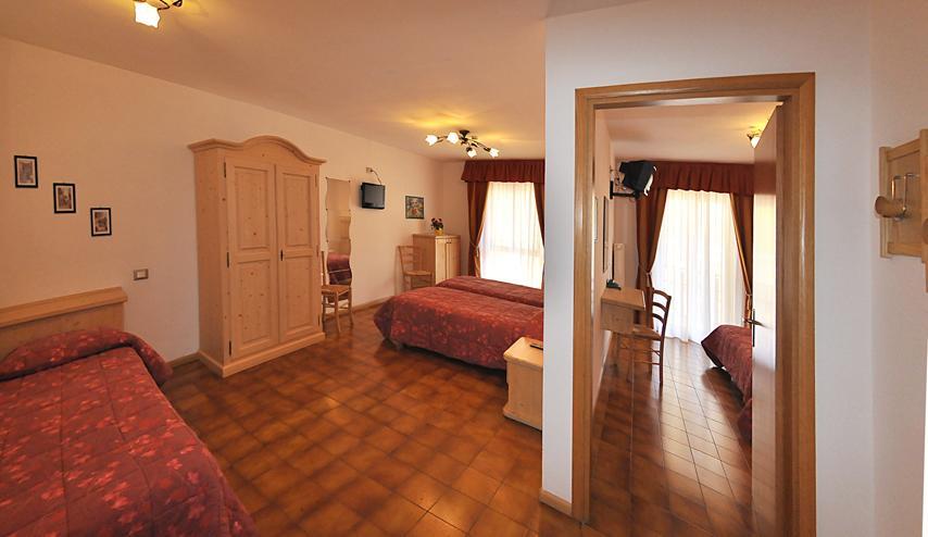 Hotel Piancastello Андало Екстериор снимка