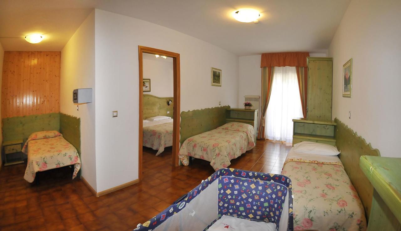 Hotel Piancastello Андало Екстериор снимка